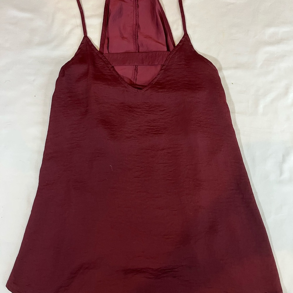 Windsor - Strappy Solid Bar V-Neck Camisole.